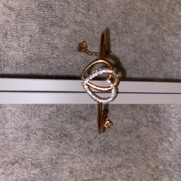 Women's Infinity Heart Bracelet - Rose Gold - Picture 2 of 5